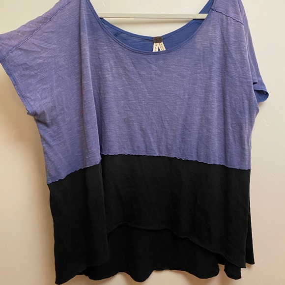 Free people loose fitting top - Picture 1 of 3